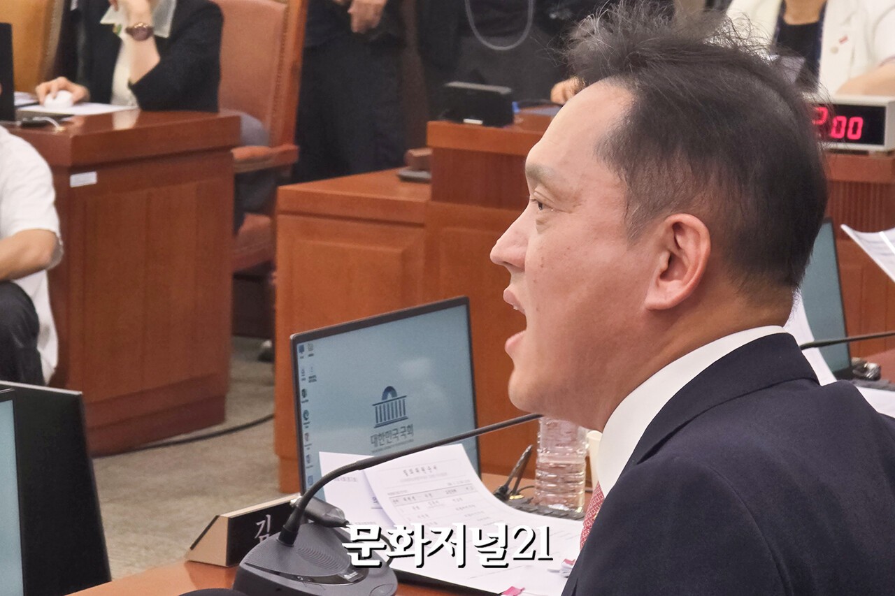 고성 난무한 김승원 인사<b>청문회</b>…"흉측한 얼굴"·"악마" 막말